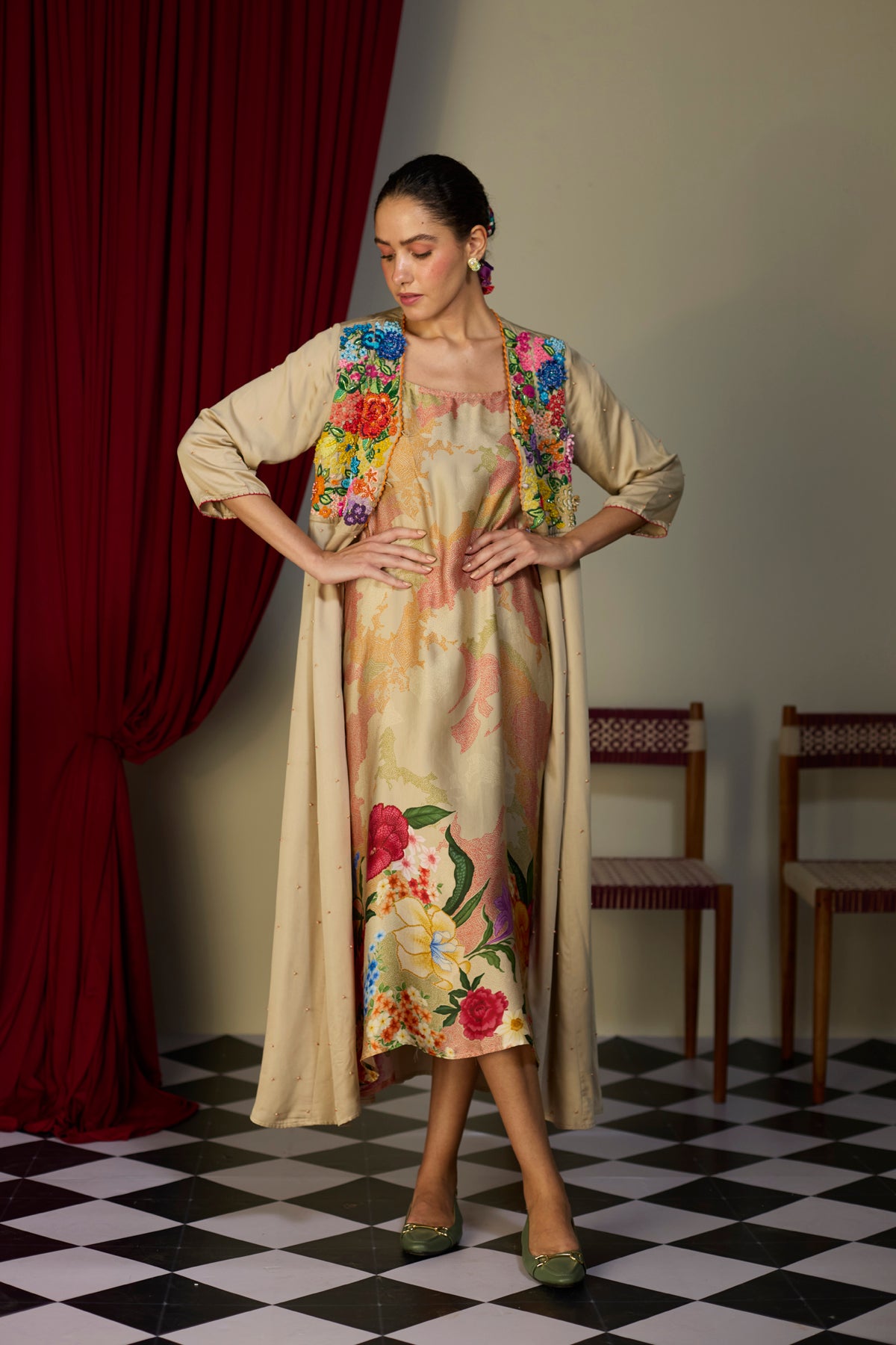 Heirloom Beige Bloom Tunic