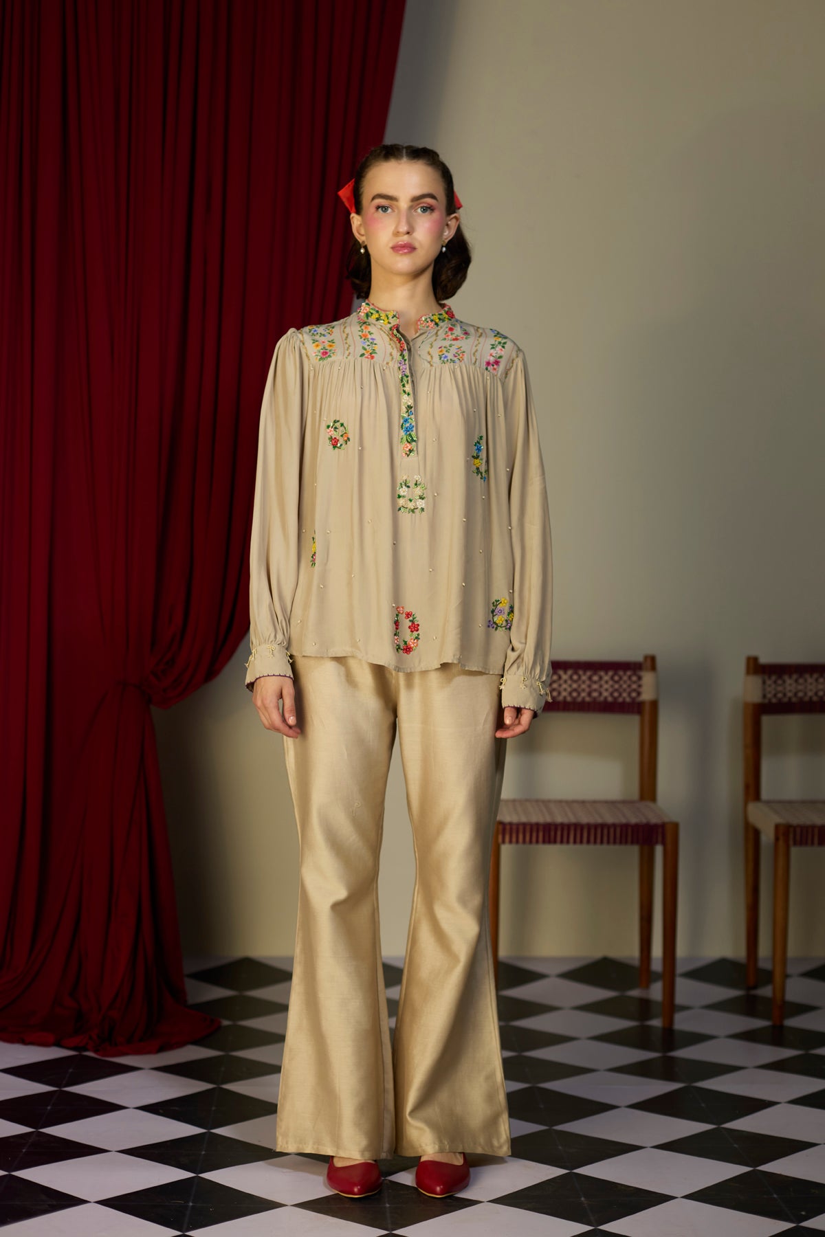 Heirloom Beige Floral Top