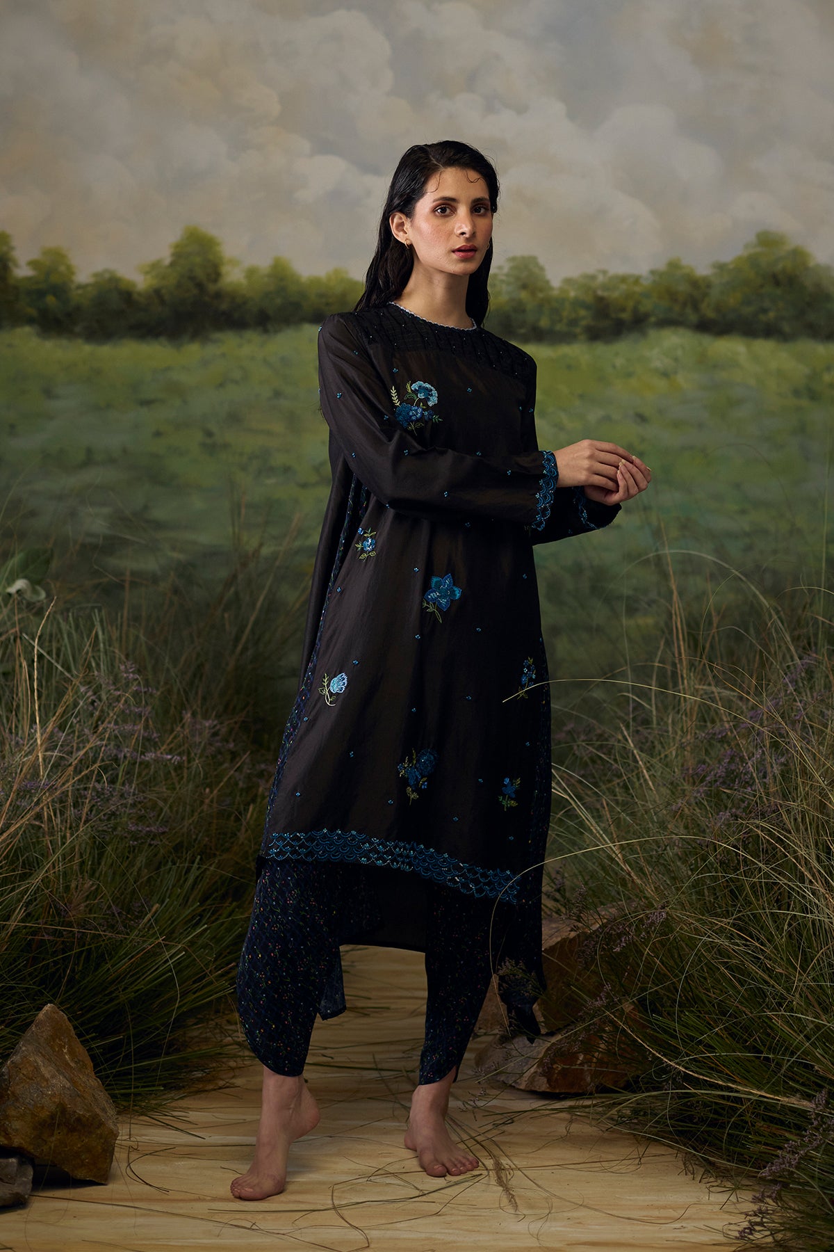 Onyx Embroidered Kurta Set
