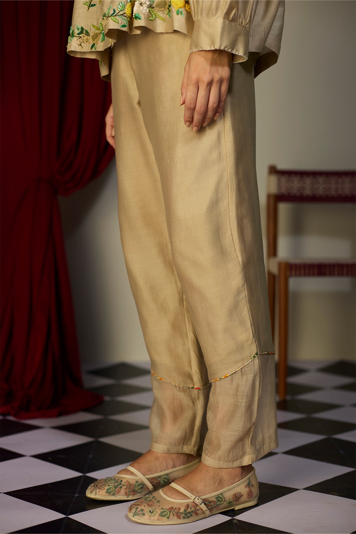 Heirloom Beige Straight Pant