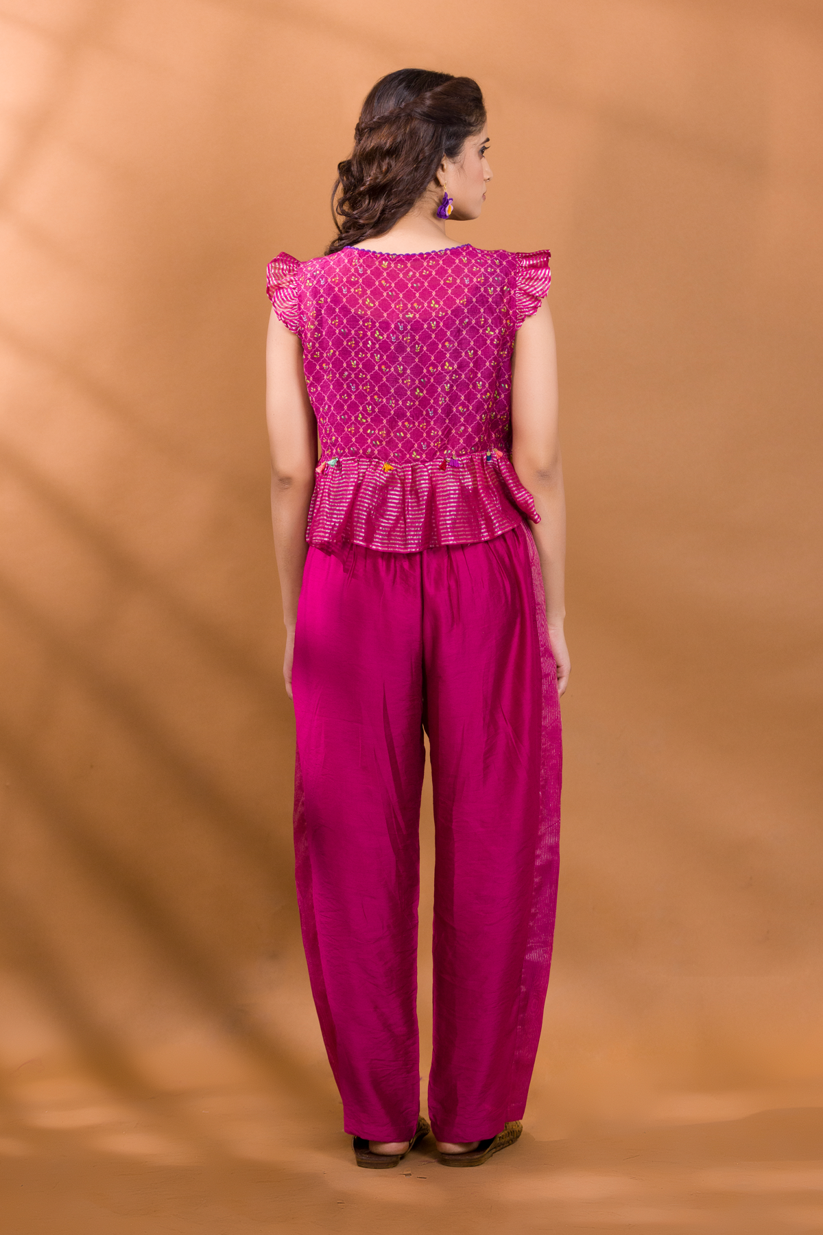 GULKAND RANGEEN CROP TOP WITH STRAIGHT PANTS
