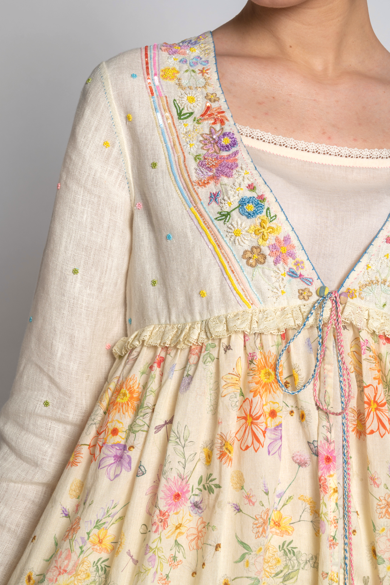 Gajra Ditsy Floral Long Top