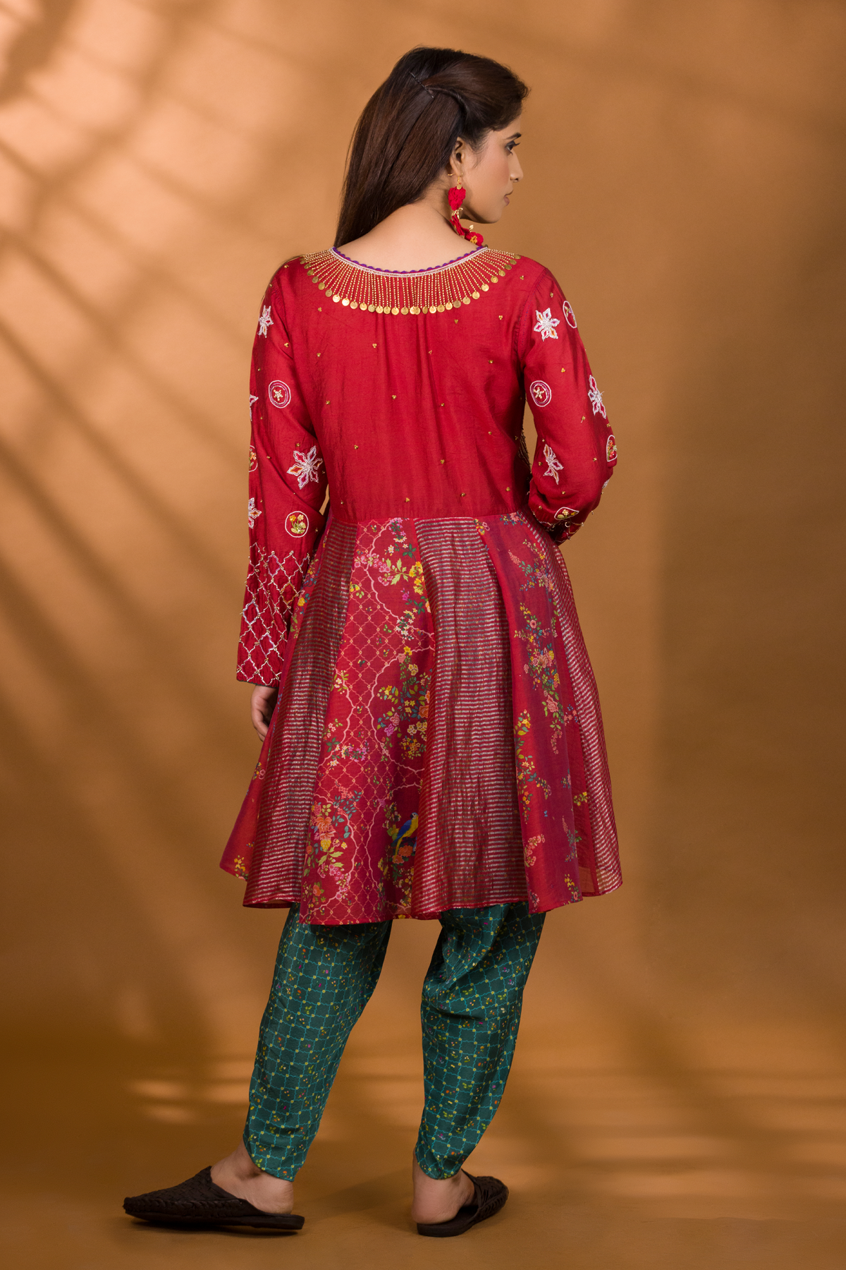 ANAAR ANARKALI SHORT KURTA WITH BER PATIALA PANTS