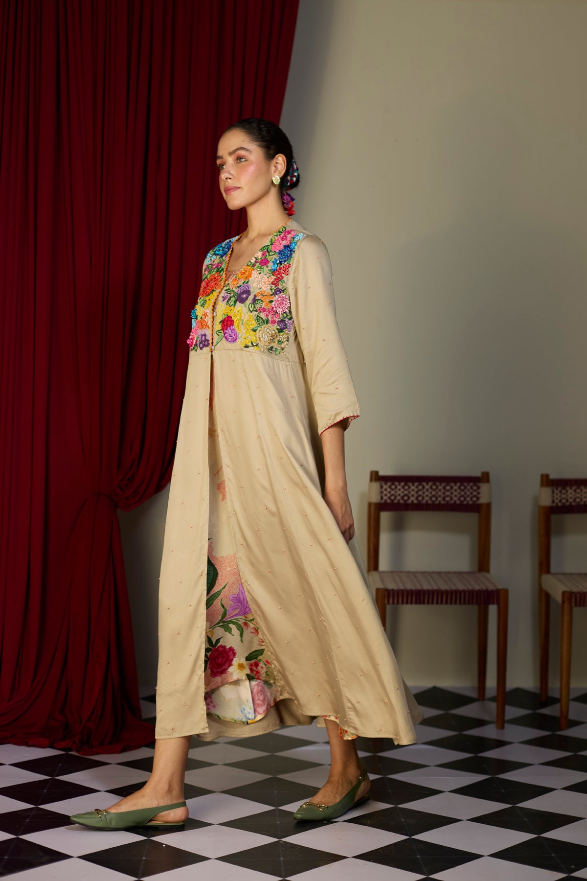 Heirloom Beige Bloom Tunic