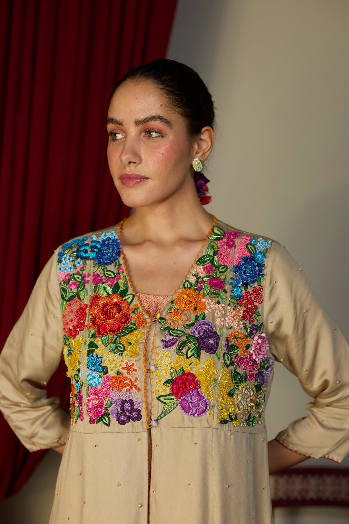 Heirloom Beige Bloom Tunic