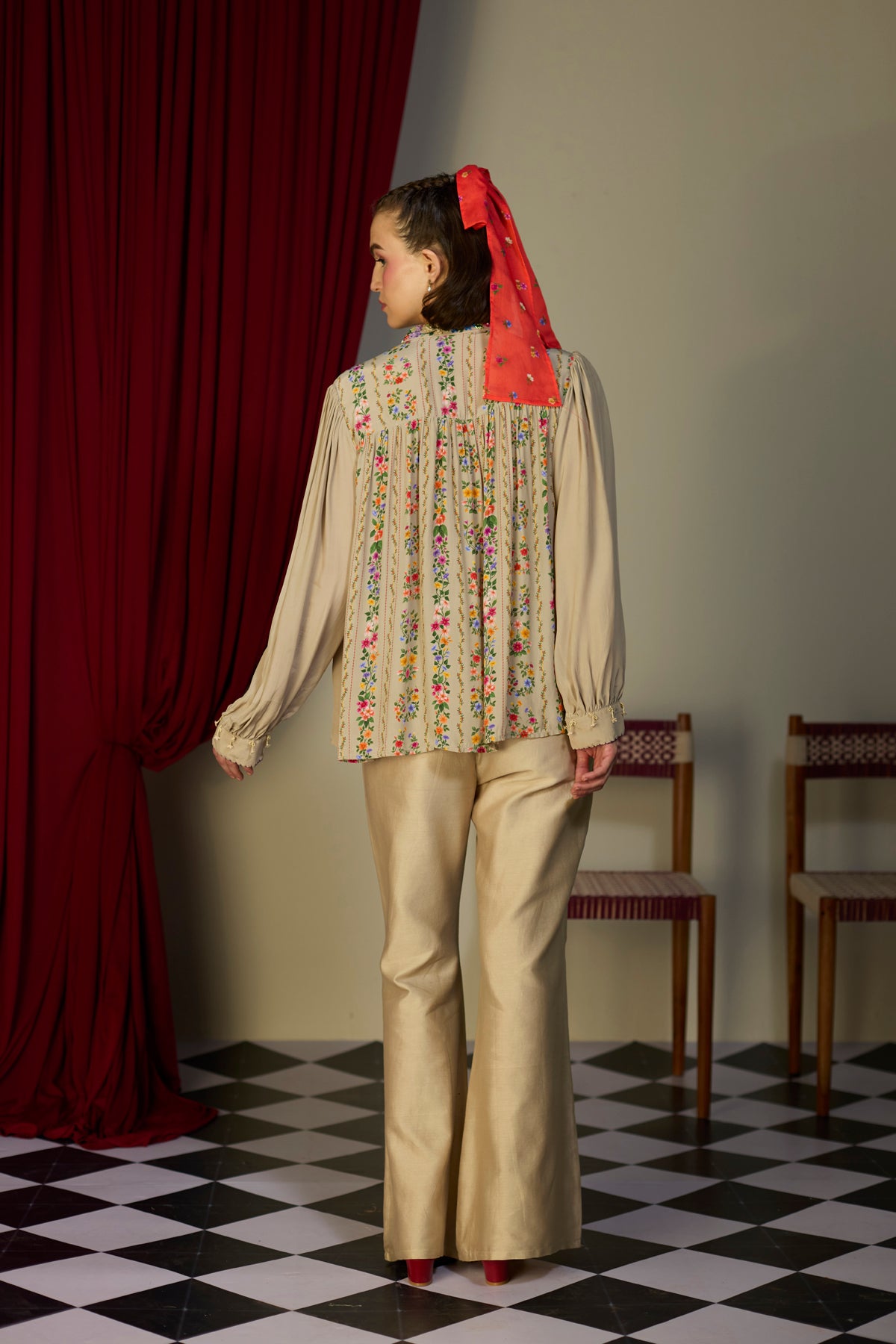 Heirloom Beige Floral Top