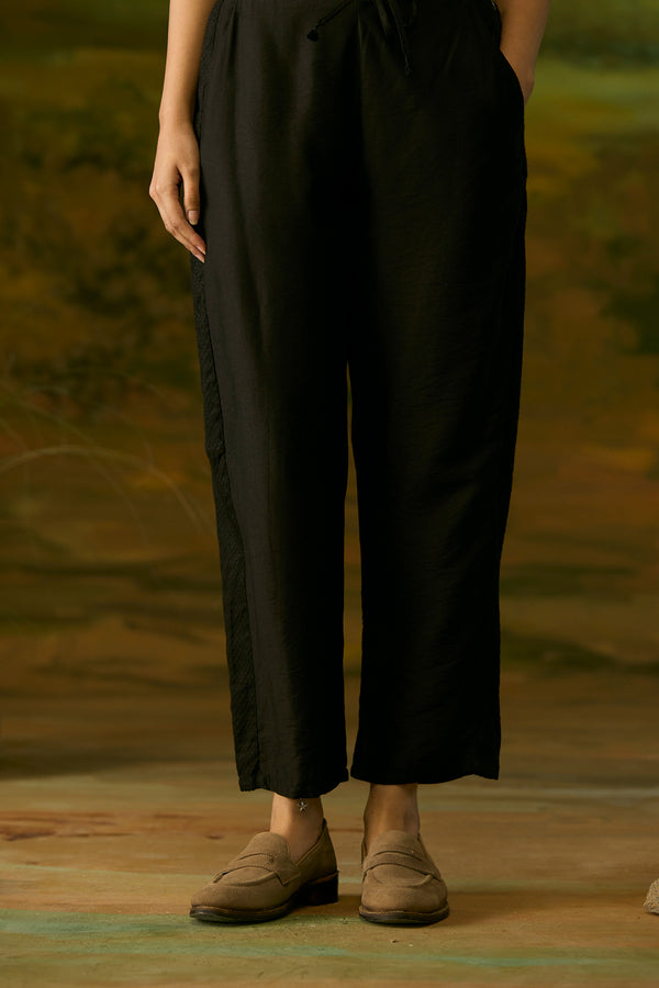 Onyx Straight Pants