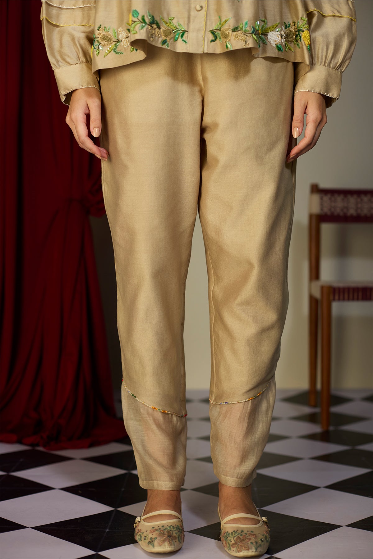 Heirloom Beige Straight Pant