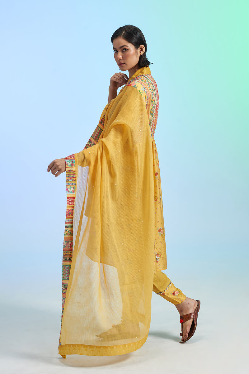 Aam Dupatta