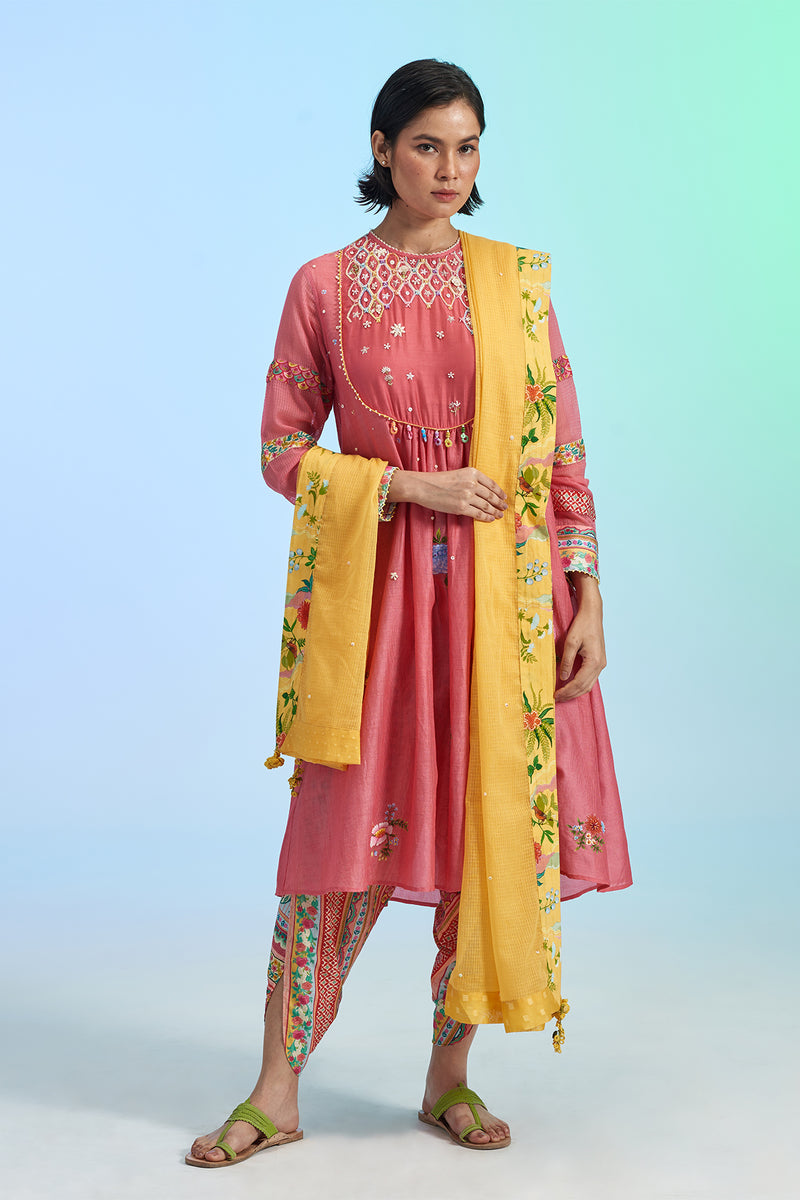 Chuski Embroidered Kurta Set