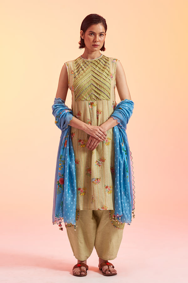 Panna Pintuck Kurta Set