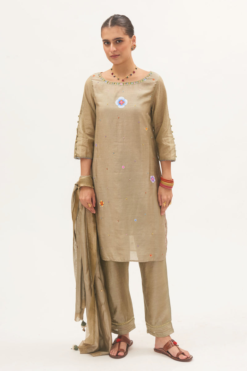 Pista Kurta Set