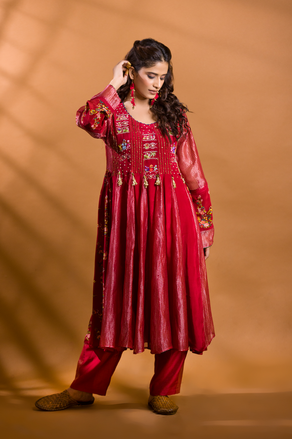 ANAAR ANARKALI KURTA WITH STRAIGHT PANTS