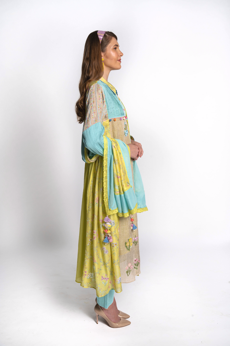 Basant Neela Floral Kurta Set