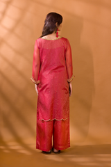 ANAAR EMBROIDERED KURTA