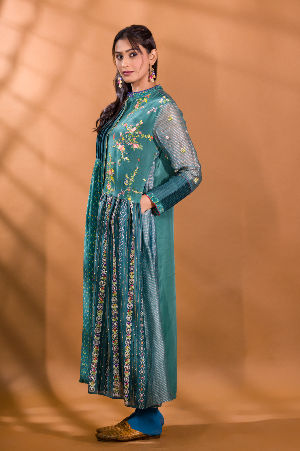 BER FLORAL SHIRT DRESS