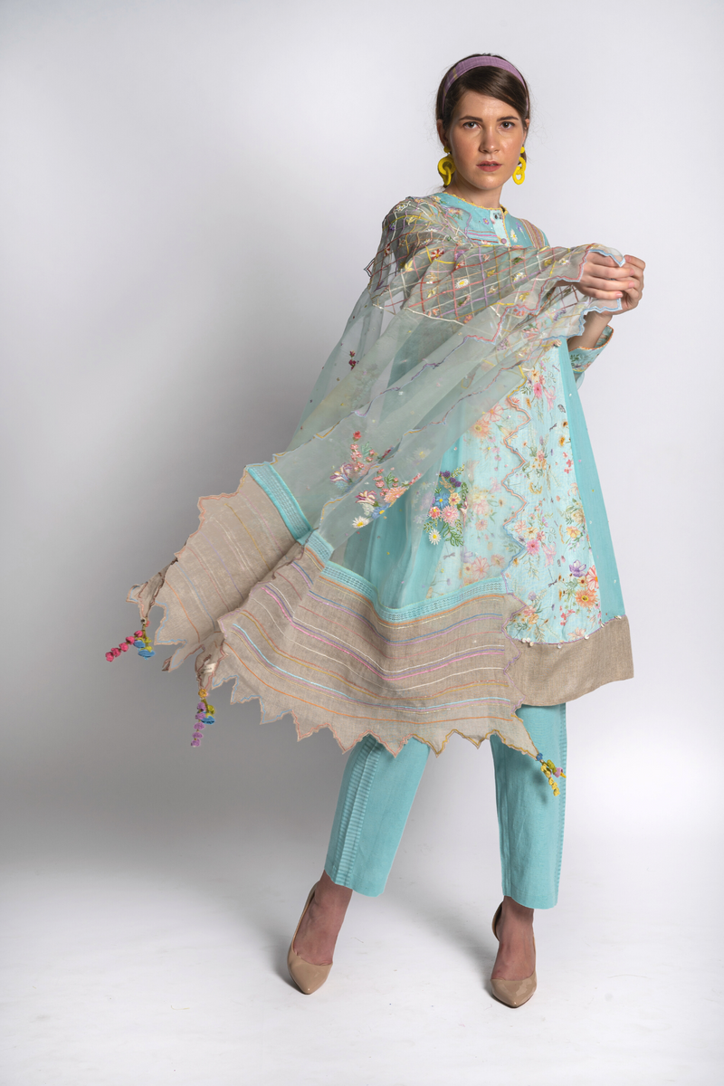 Jheel Floral Kurta Set