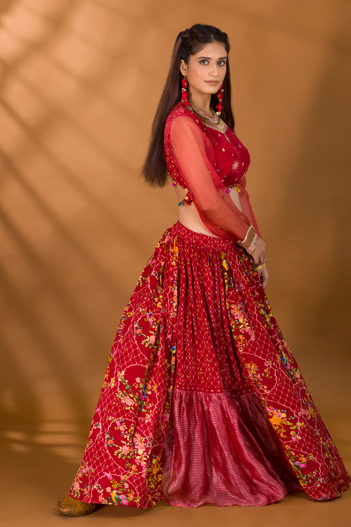 ANAAR FLORAL BLOUSE WITH GATHERED SKIRT