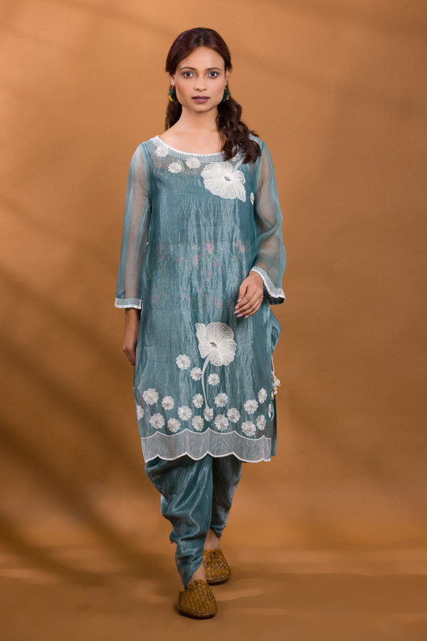 BER EMBROIDERED KURTA