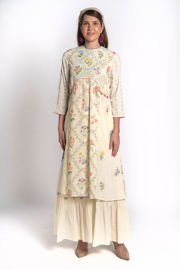 Mogra Rangeen Kurta With Garara