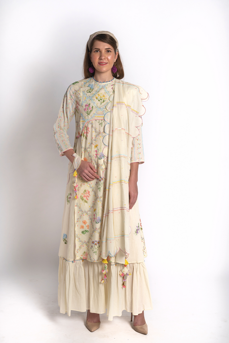 Mogra Rangeen Kurta Set