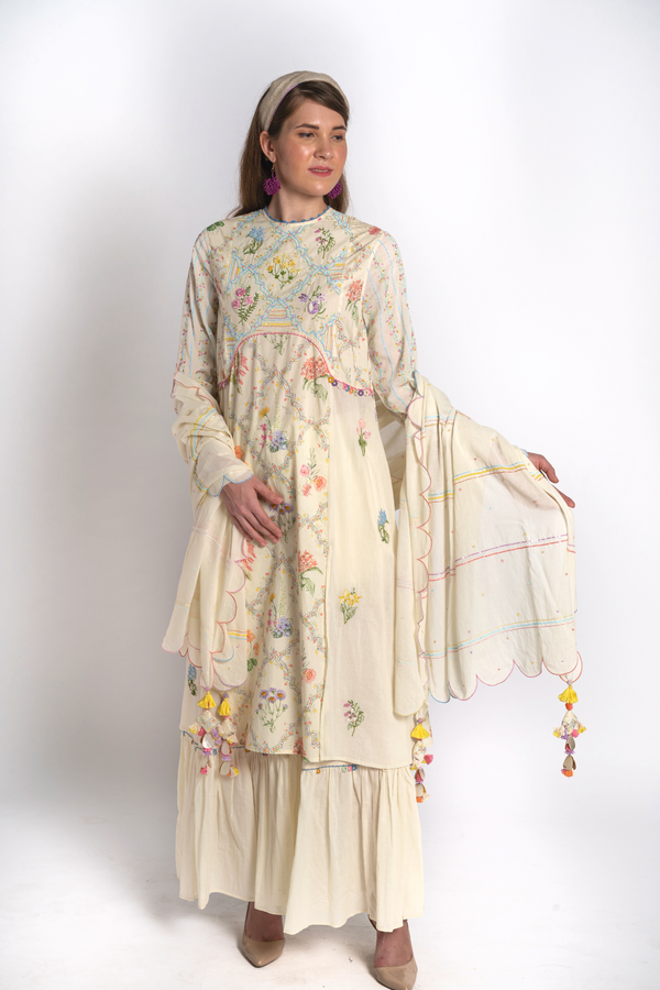 Mogra Rangeen Kurta Set