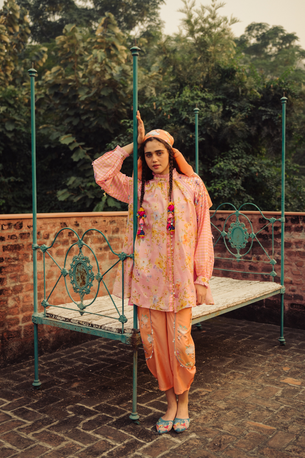 Gulaab Pink Floral Kameez